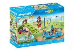PLAYMOBIL MY LIFE - AIRE DE JEUX POUR CHIENS AVEC ENFANT ET ÉDUCATRICE #71745 (0425)